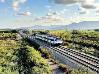 La C-5 de Cercanías corta un tramo clave por obras durante el verano