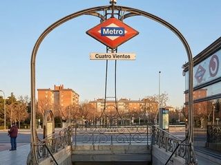 La Línea 11 se complica y obliga a Madrid a buscar otro trazado