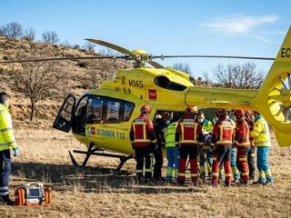 Una motorista resulta herida grave tras chocar con un coche en la M-45