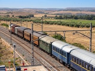 El Tren de la Fresa regresa entre Madrid y Aranjuez como uno de los planes más singulares de la primavera