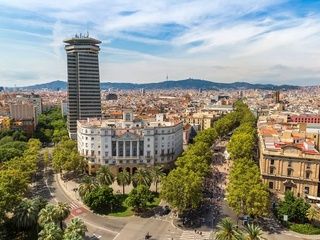 El auge de la vivienda de lujo desplaza nuevas promociones a la periferia de Barcelona