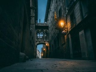 Barcelona logra reducir la basura en Ciutat Vella y lanza un plan de limpieza pionero
