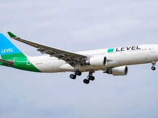 Un vuelo de Level entre Barcelona y Los Ángeles regresa de urgencia a El Prat