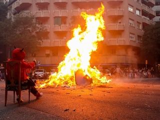 Barcelona refuerza la seguridad en playas y transporte por Sant Joan