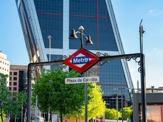 Metro refresca 20 estaciones de las líneas 1 y 5 ante el calor