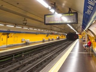 Una fuga de gas en Ventas corta varias líneas de Metro y complica media mañana en Madrid