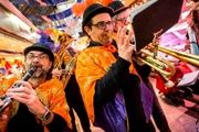 Ir a la fiesta de Carnaval en el Raval