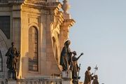 Oración en honor a la Virgen de la Almudena