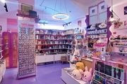 Momo Store