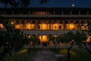 El Monestir de Pedralbes de noche