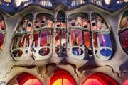  Sant Jordi llena de rosas la Casa Batlló desde el 21 de abril