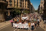 Los manifestantes en una imagen de esta mañana en Barcelona