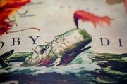  Una exposición transforma El Retiro en un viaje entre arte y literatura