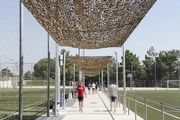 Sabadell amplía las zonas de sombra en sus campos de fútbol para hacer frente a las altas temperaturas
