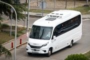 Autobús con los 14 pasajeros españoles con sospechas de hantavirus