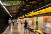 Andén de la línea 4 en la estación Verdaguer tras su reapertura en Barcelona