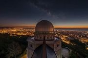 Observatori Fabra de noche