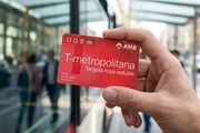 La tarjeta rosa de la T-metropolitana