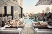  Las vistas desde la piscina del Hotel VP Plaza España