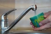  El agua del grifo en Madrid recupera su sabor tras días de cambios