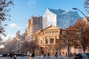 El proyecto para el museo Thyssen de Barcelona, con la volumetría añadida fuera de la línea de la fachada