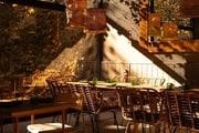  La fuente mágica y secreta más viral: antes cerveza, ahora sale de vino tinto