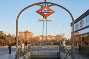  Estación de metro de Cuatro Vientos